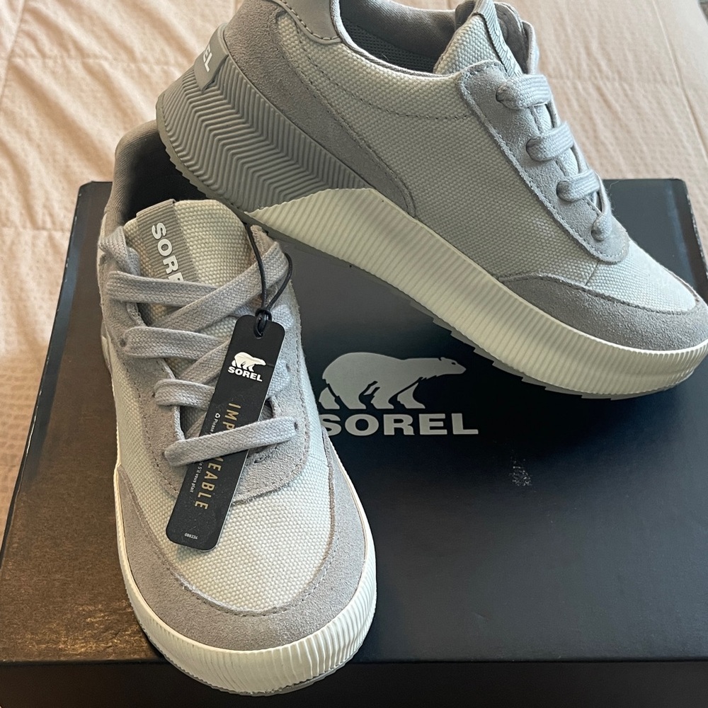 Sorel Light Gray Casual Sneakers